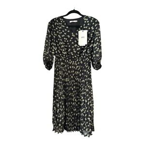 Meilleur Moment Elegant Black Floral Midi Dress